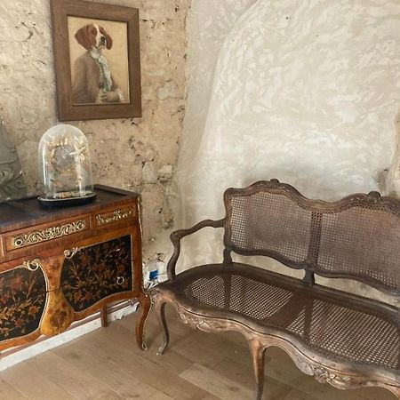 Perche King'S Bedroom In Maison Nomade Chic Cour-Maugis-sur-Huisne Exteriör bild